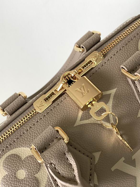 Louis Vuitton Speedy