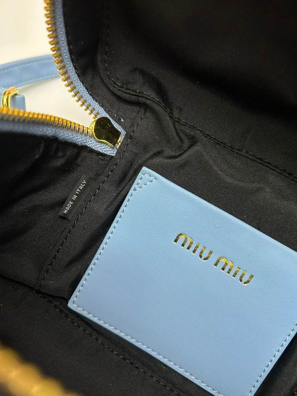 Miu miu Make-up