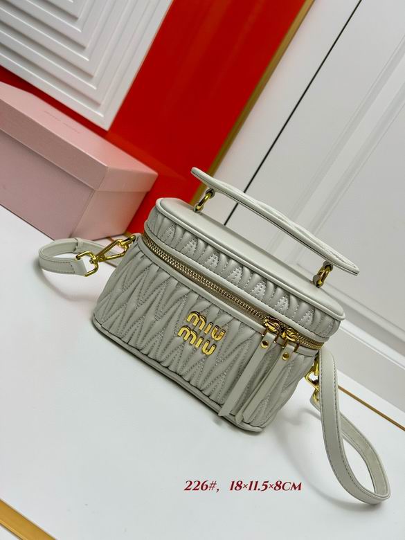 Miu miu Make-up
