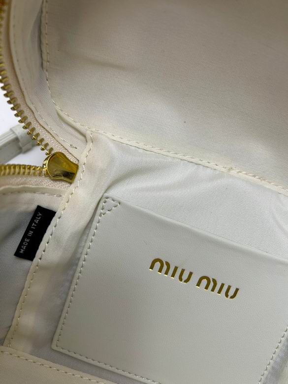 Miu miu Make-up