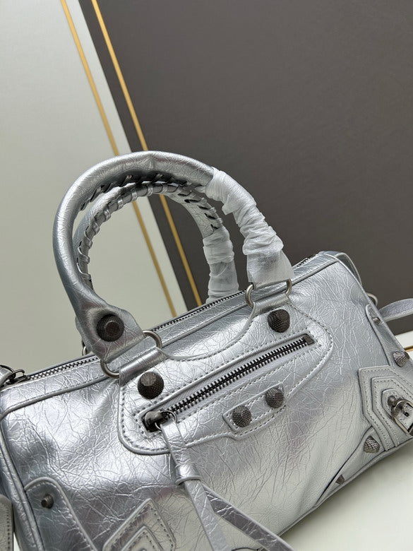 Elegantna torba Tara — pogled 3