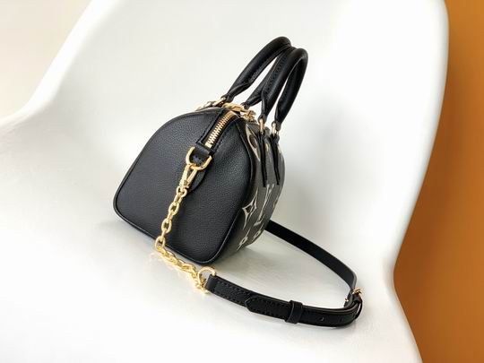 Louis Vuitton Speedy